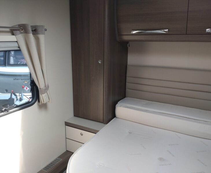 2021 Buccaneer Barracuda Interior