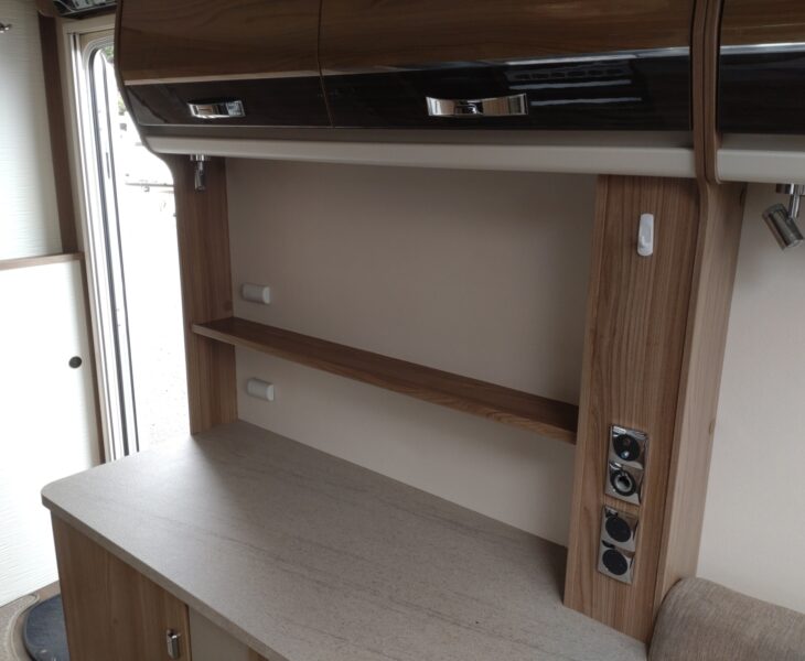 2018 swift conqueror 480 interior