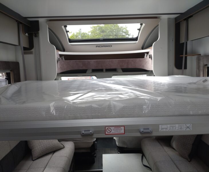 2025 Bailey Adamo 69-4 Interior