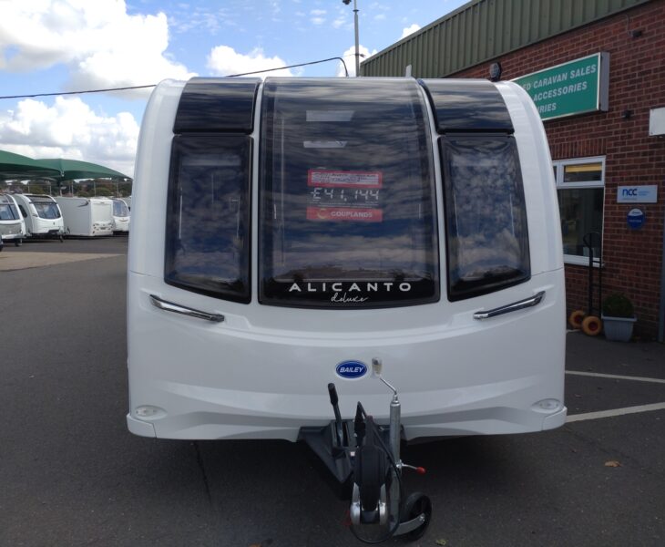 2026 Bailey Alicanto Deluxe Alvor Front