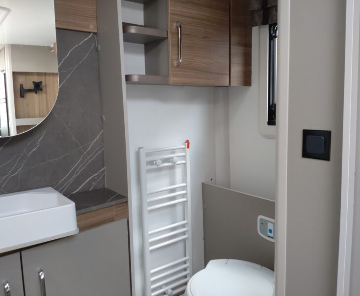 2026 Bailey Alicanto Deluxe Alvor Interior