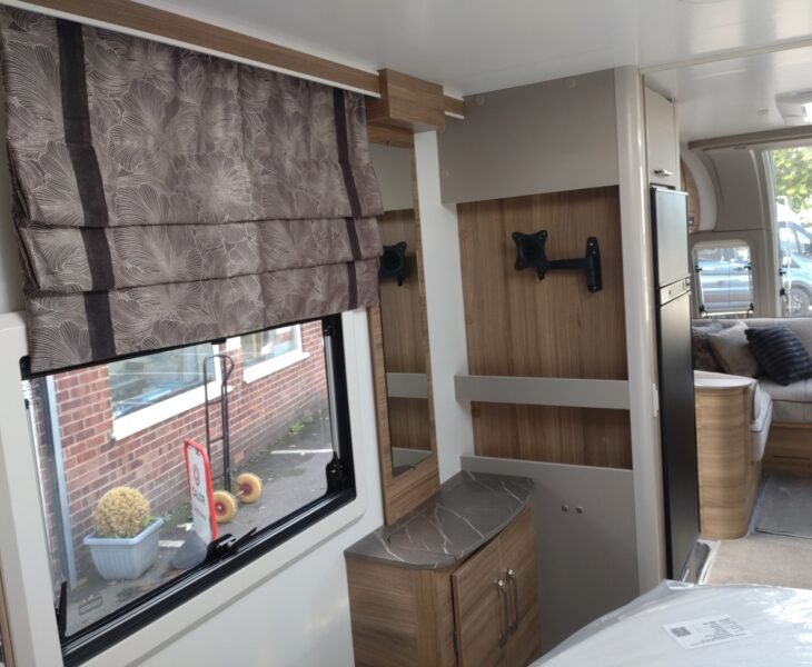 2026 Bailey Alicanto Deluxe Alvor Interior