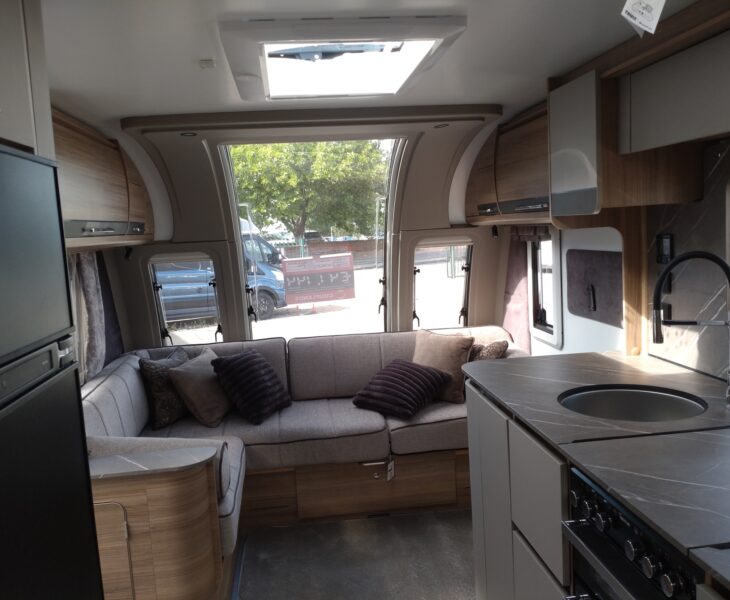 2026 Bailey Alicanto Deluxe Alvor Interior