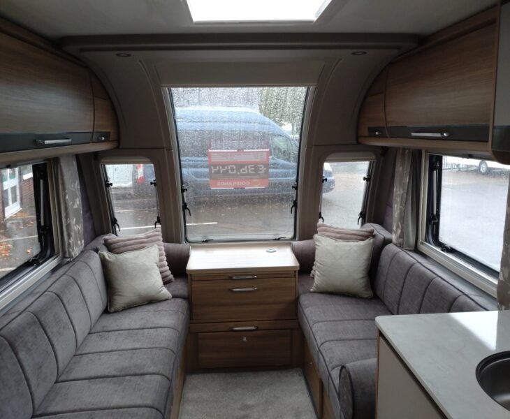 2026 Bailey Unicorn Deluxe Pamplona Interior