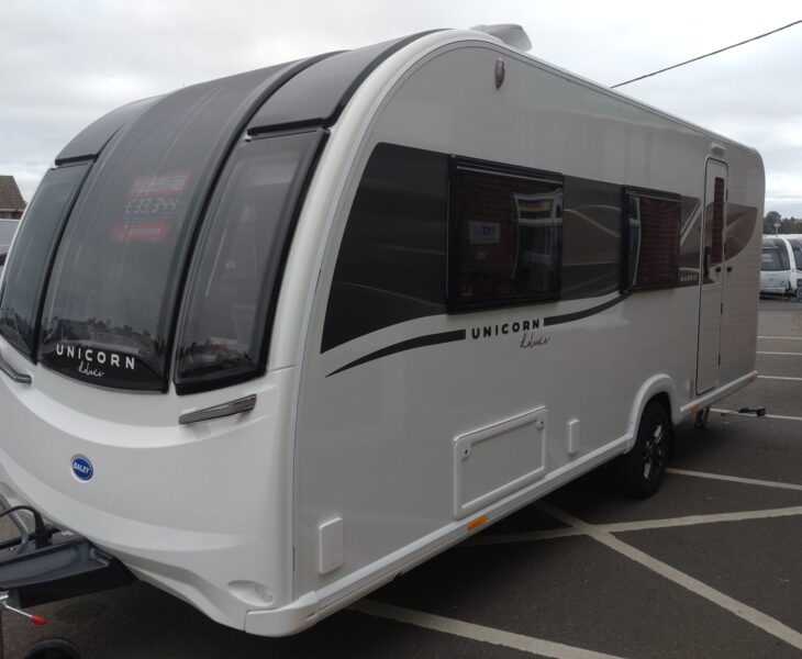 2026 Bailey Unicorn Deluxe Madrid Front/Side