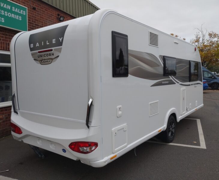 2026 Bailey Unicorn Deluxe Madrid Rear/Side