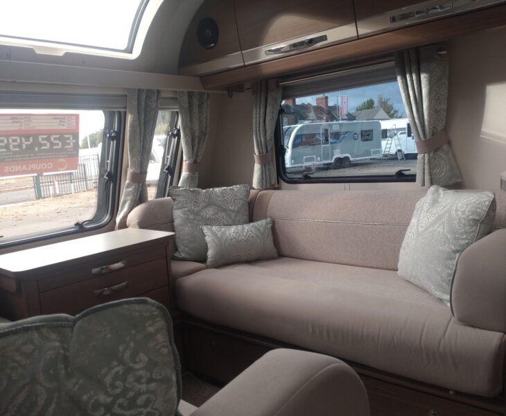 2018 Buccaneer clipper Interior