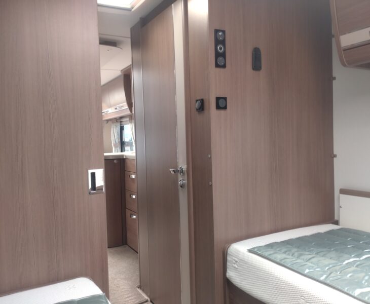 2018 Buccaneer clipper Interior