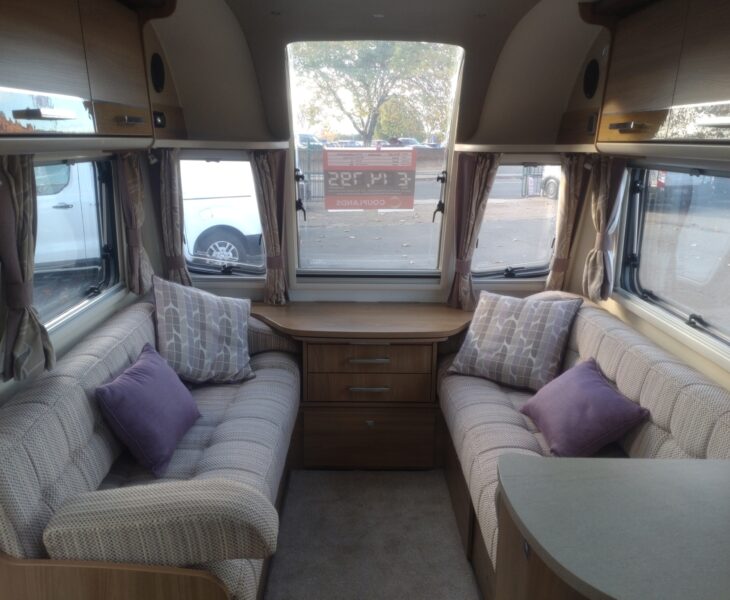 2015 Bailey Unicorn Cartagena Interior