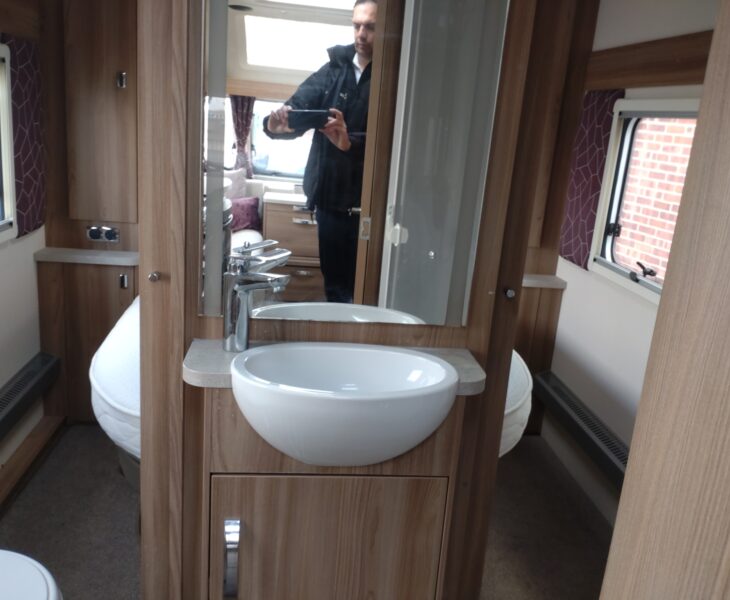 2016 Swift Challenger 560 Interior