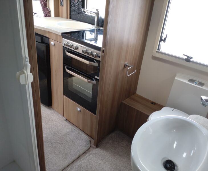 2016 Swift Challenger 560 Interior