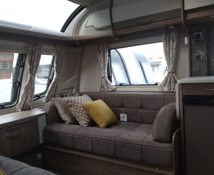2026 Coachman Vip 545 exterior