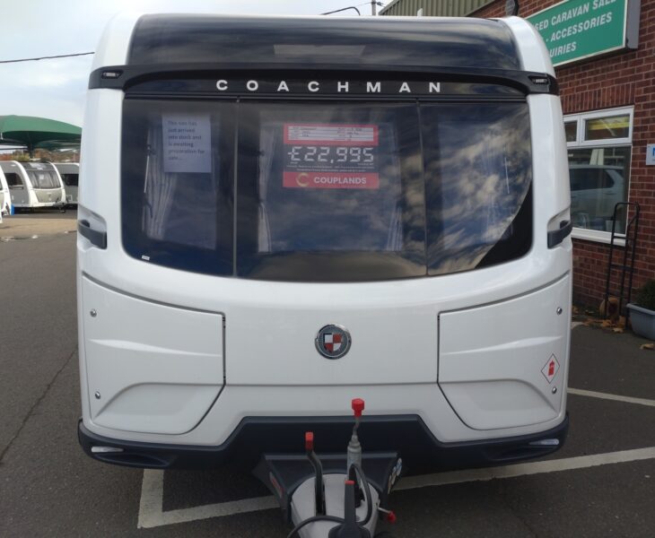 2022 Coachman Vip 520/3 exterior