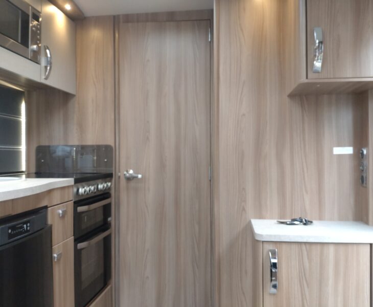 2018 Swift Challenger 560 Interior