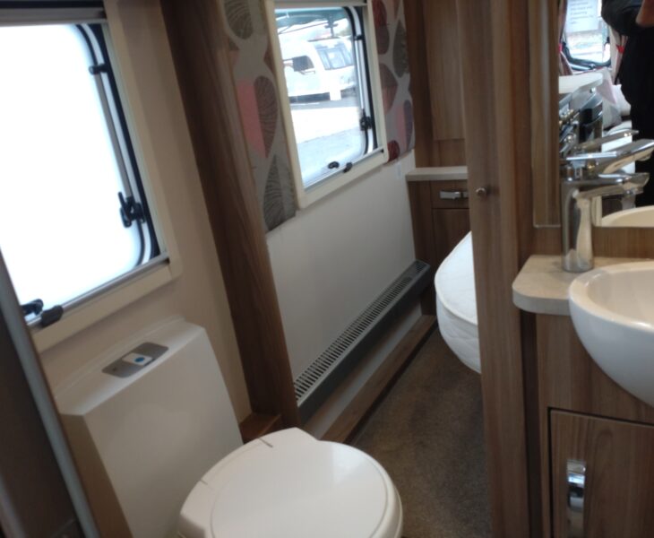 2018 Swift Challenger 560 Interior