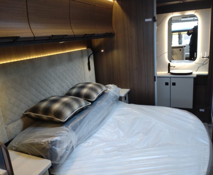 2026 Coachman Lusso 2 interior