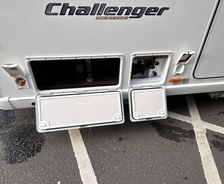 2019 Swift Challenger Hi-Style 580 Locker