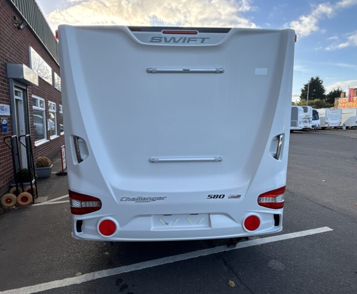 2019 Swift Challenger Hi-Style 580 Rear
