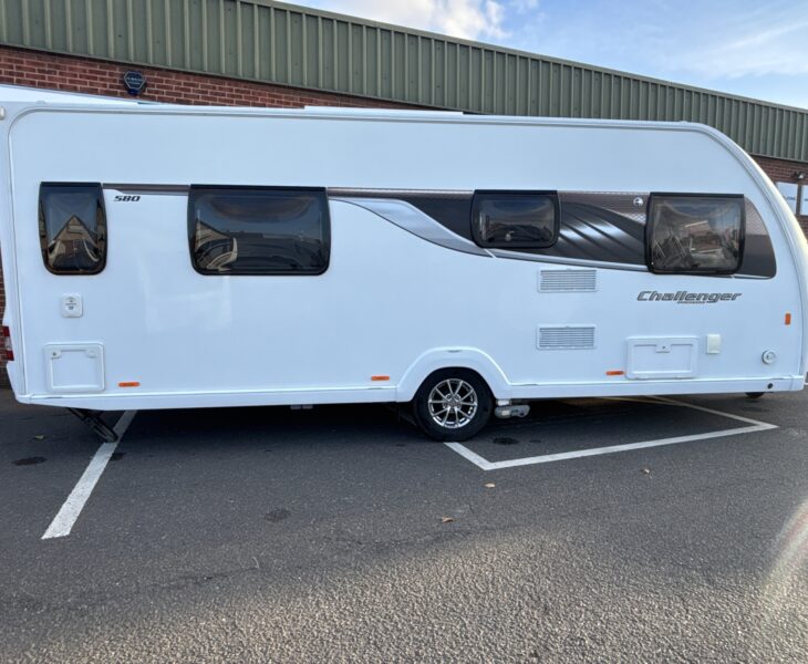 2019 Swift Challenger Hi-Style 580 Side