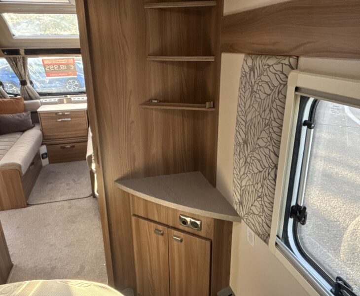 2019 Swift Challenger Hi-Style 580 Interior