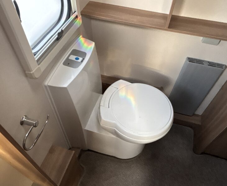 2019 Swift Challenger Hi-Style 580 Interior