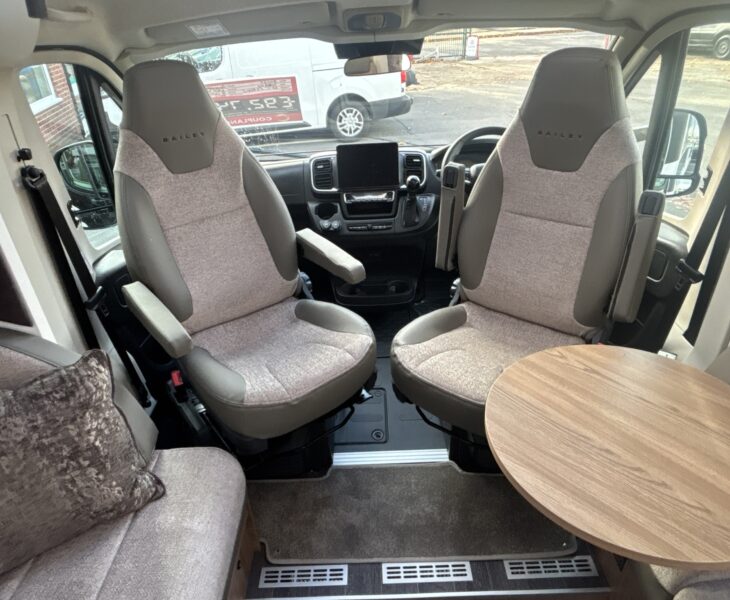 Bailey Autograph 79-4T Swivel Captains Chairs