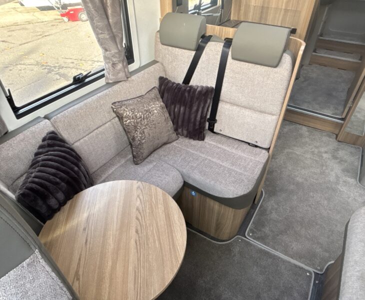 Bailey Autograph 79-4T Front Lounge