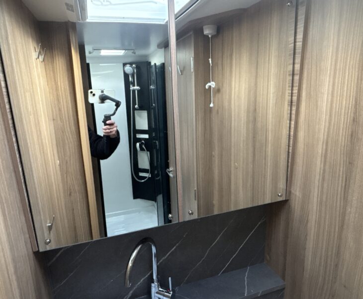 Bailey Autograph 79-4T Vanity Unit