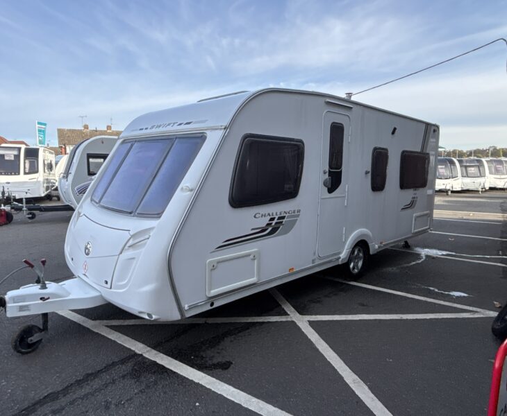 2009 Swift Challenger 540 nearside