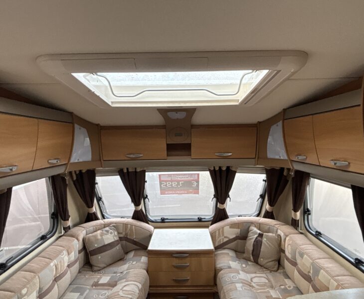 2009 Swift Challenger 540 front interior