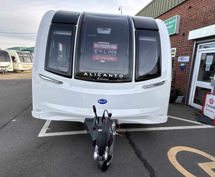 2026 Bailey Alicanto Grande Deluxe Evora Front
