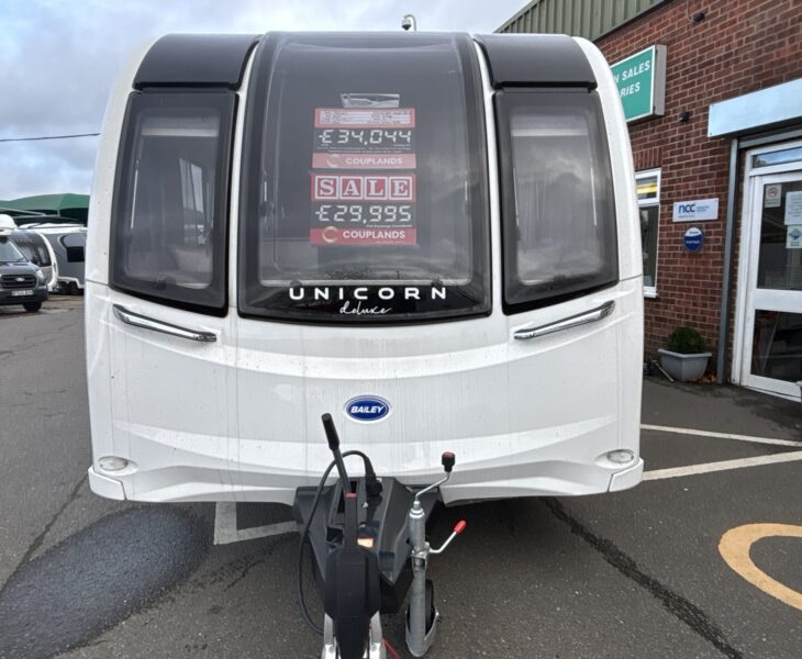 2025 Bailey Unicorn Cadiz Deluxe Front