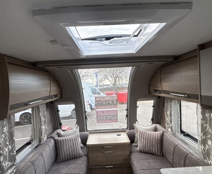 2025 Bailey Unicorn Cadiz Deluxe Front lounge storage