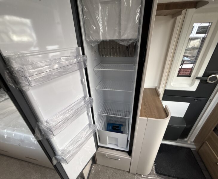 2025 Bailey Unicorn Cadiz Deluxe Tower Fridge/freezer