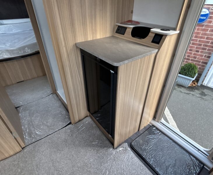 2025 Bailey Pegasus GT75 Portofino fridge