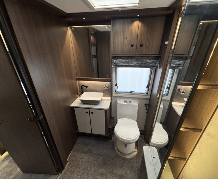 Coachman Laser Xtra 845 Interior