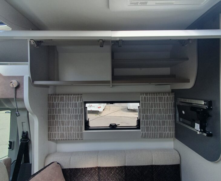 Bailey Alora 69-4S Interior