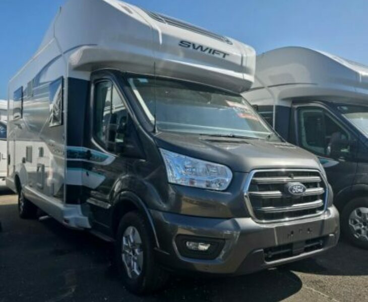 2025 VOYAGER 494 FRONT N/S