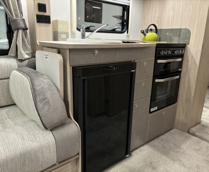 2025 Elddis Sherwood 550 kitchen