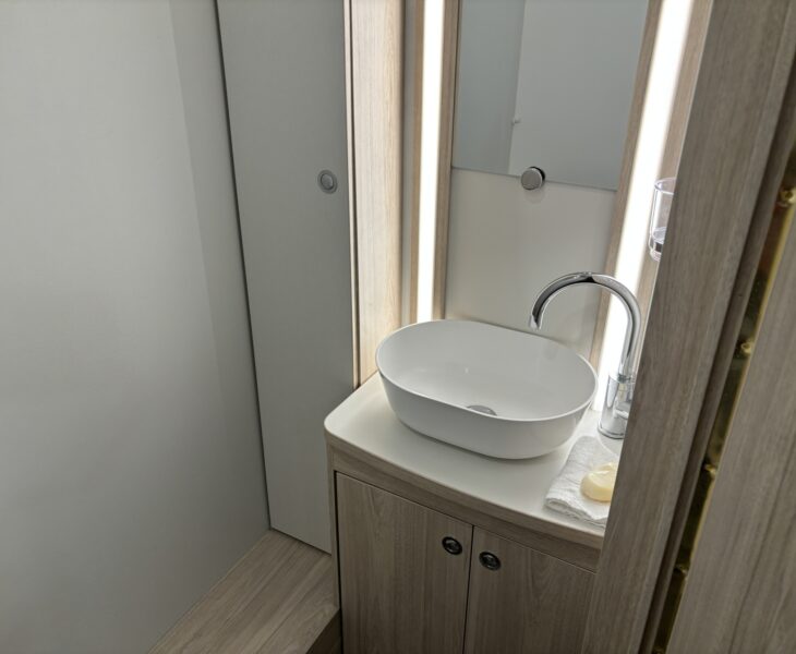 2025 Elddis Sherwood 550 vanity