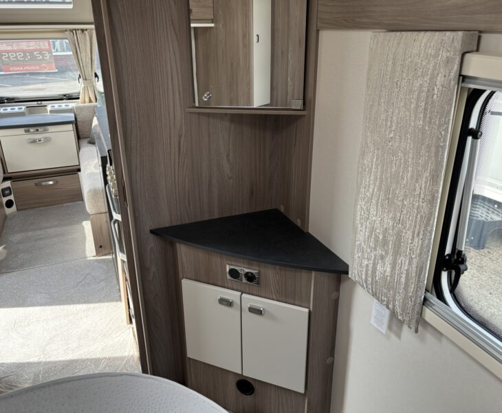 2023 Swift Aventura M4SB Dresser