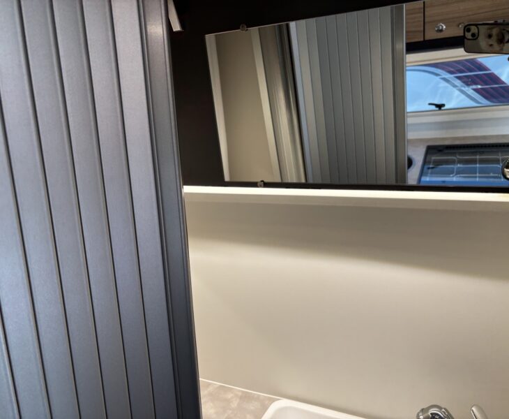 Bailey Endeavour B64 vanity unit