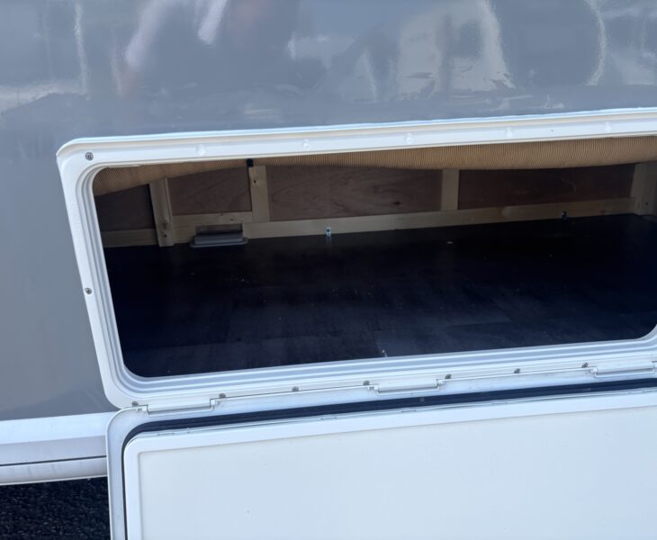 2023 Bailey Pegasus Grande Rimini under bed locker