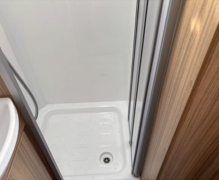 2023 Bailey Pegasus Grande Rimini shower