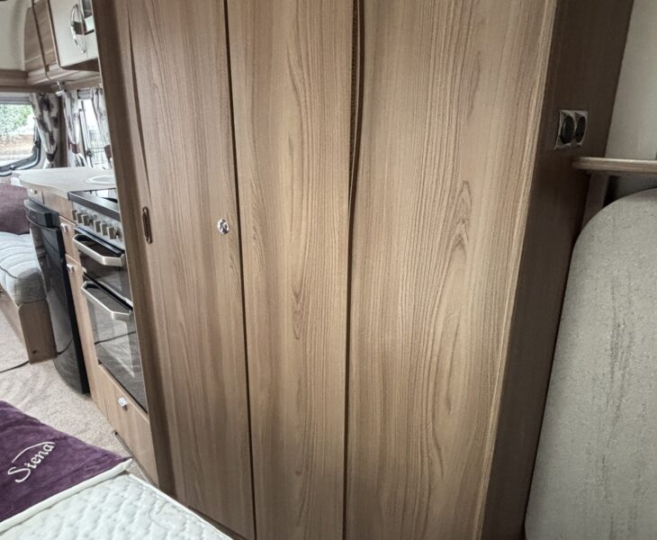 2016 Swift Siena Accent 570 Wardrobe