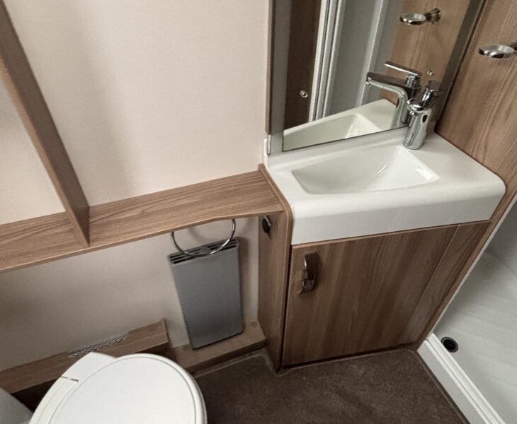 2016 Swift Siena Accent 570 Washbasin