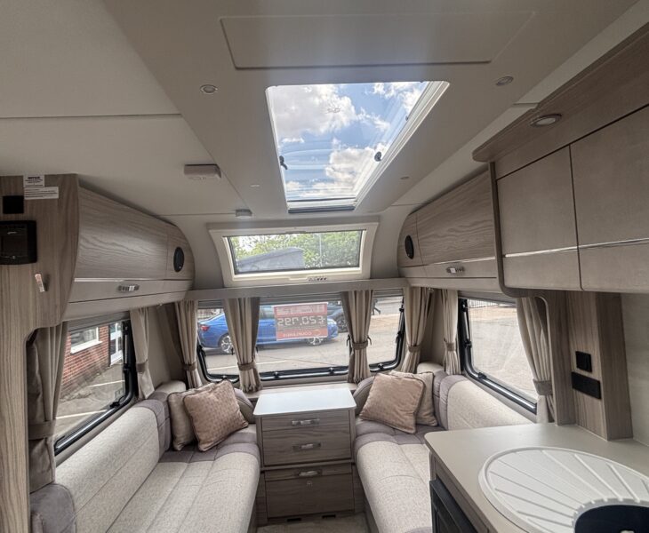 2022 Elddis Sherwood 550 stargazer rooflight