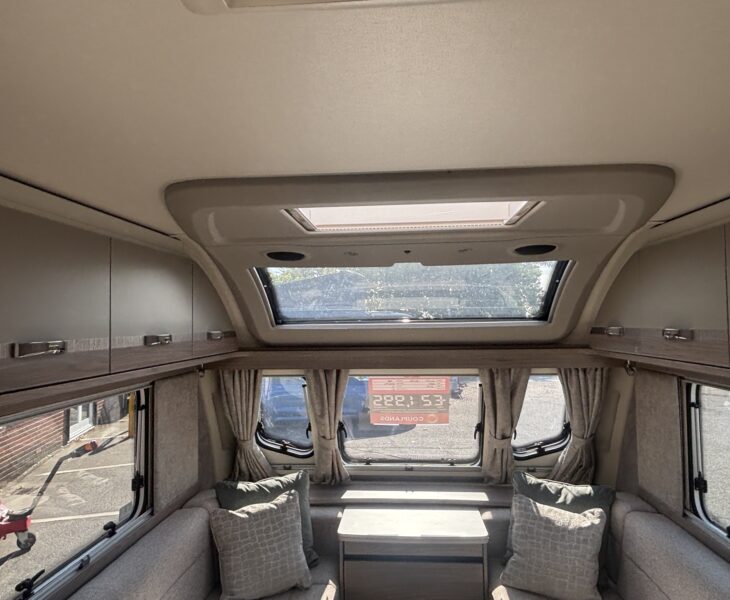 2023 Swift Elite 480 Panoramic sunroof