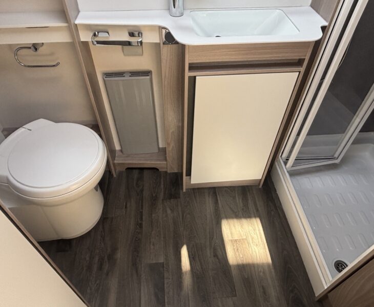 2023 Swift Elite 480 Toilet and vanity wash basin