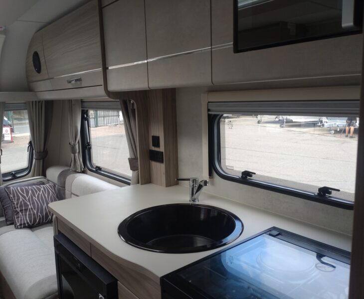 2024 Elddis Sherwood 550 Interior